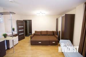 Студия квартира, посуточно, 30м2, 14/23 этаж