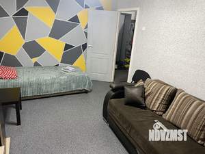2-к квартира, посуточно, 42м2, 2/4 этаж