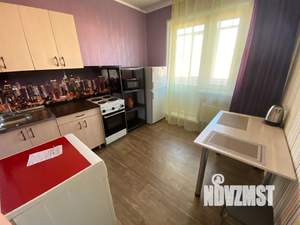 1-к квартира, посуточно, 40м2, 10/10 этаж