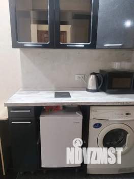 Студия квартира, посуточно, 20м2, 1/5 этаж