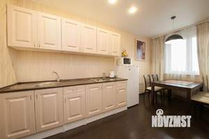 1-к квартира, посуточно, 42м2, 1/1 этаж