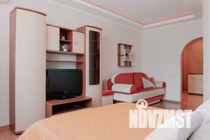 1-к квартира, посуточно, 48м2, 4/10 этаж