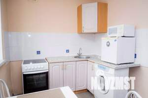 1-к квартира, посуточно, 37м2, 3/5 этаж