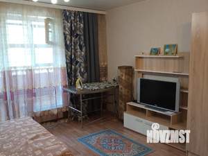 Студия квартира, посуточно, 35м2, 6/19 этаж