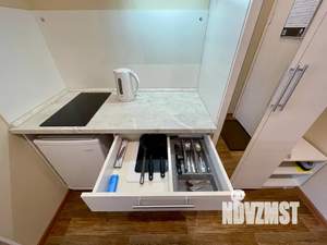 Студия квартира, посуточно, 20м2, 3/10 этаж