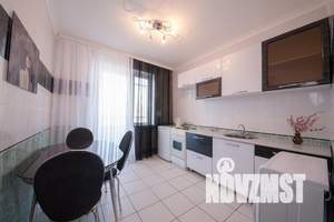 1-к квартира, посуточно, 35м2, 3/10 этаж