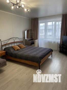 1-к квартира, посуточно, 35м2, 1/1 этаж