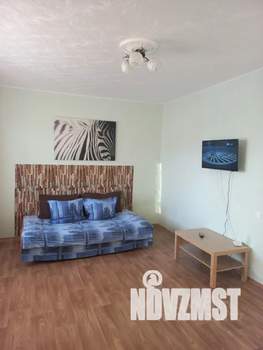 Студия квартира, посуточно, 40м2, 9/10 этаж