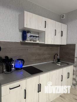 Студия квартира, посуточно, 36м2, 16/17 этаж