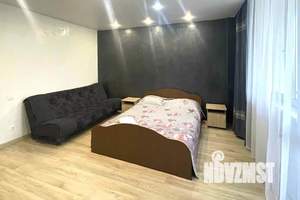 1-к квартира, посуточно, 38м2, 2/10 этаж