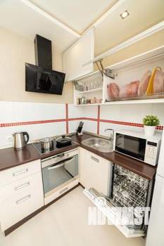 2-к квартира, посуточно, 47м2, 1/1 этаж