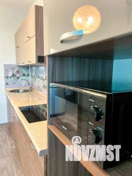 1-к квартира, посуточно, 45м2, 18/25 этаж