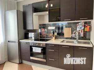 1-к квартира, посуточно, 40м2, 7/10 этаж