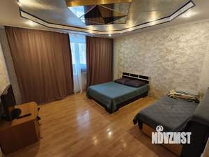 1-к квартира, посуточно, 42м2, 4/10 этаж