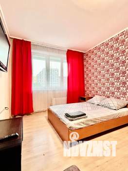 1-к квартира, посуточно, 40м2, 2/27 этаж