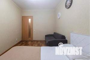 1-к квартира, посуточно, 37м2, 6/10 этаж