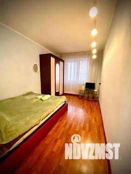 1-к квартира, посуточно, 33м2, 4/10 этаж