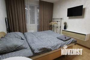 Студия квартира, посуточно, 30м2, 1/17 этаж