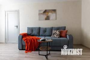 1-к квартира, посуточно, 53м2, 1/1 этаж