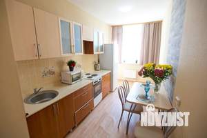 1-к квартира, посуточно, 45м2, 2/10 этаж