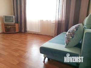 1-к квартира, посуточно, 34м2, 4/10 этаж