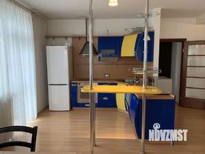 3-к квартира, на длительный срок, 150м2, 3/9 этаж