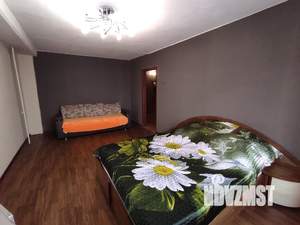 1-к квартира, посуточно, 35м2, 6/9 этаж