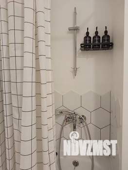 Студия квартира, посуточно, 35м2, 2/20 этаж