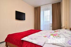 2-к квартира, посуточно, 65м2, 1/1 этаж