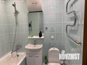 Студия квартира, посуточно, 40м2, 3/5 этаж