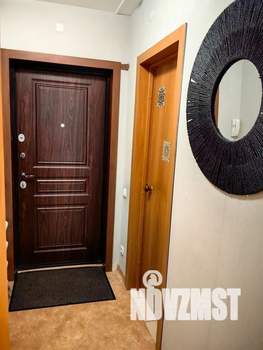 1-к квартира, посуточно, 35м2, 2/18 этаж