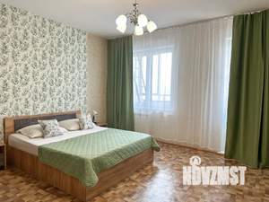 1-к квартира, посуточно, 45м2, 13/22 этаж