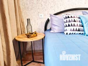 1-к квартира, посуточно, 50м2, 5/17 этаж