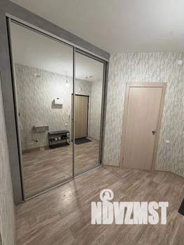 Студия квартира, посуточно, 35м2, 8/25 этаж