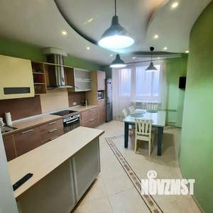 3-к квартира, на длительный срок, 100м2, 8/9 этаж