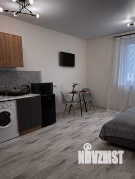 Студия квартира, посуточно, 31м2, 8/25 этаж