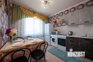 2-к квартира, посуточно, 54м2, 1/1 этаж