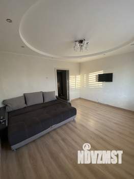 1-к квартира, на длительный срок, 49м2, 4/10 этаж