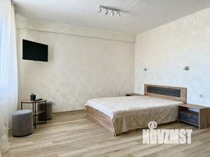 Студия квартира, посуточно, 40м2, 16/17 этаж