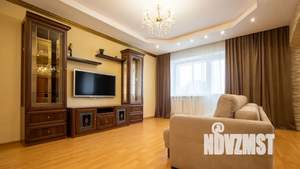 3-к квартира, посуточно, 102м2, 4/9 этаж