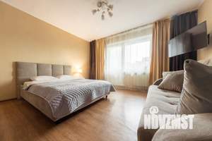 1-к квартира, посуточно, 42м2, 4/10 этаж