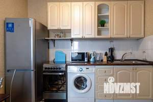 1-к квартира, посуточно, 60м2, 1/1 этаж