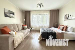 1-к квартира, посуточно, 40м2, 1/8 этаж