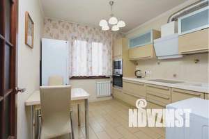 4-к квартира, посуточно, 58м2, 7/10 этаж