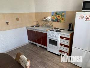 1-к квартира, посуточно, 40м2, 3/10 этаж