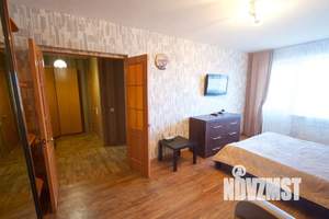 1-к квартира, посуточно, 48м2, 9/10 этаж