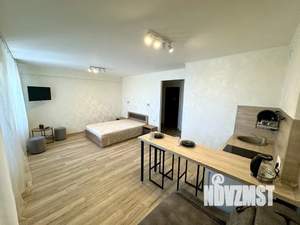Студия квартира, посуточно, 40м2, 16/17 этаж