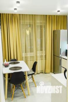 1-к квартира, посуточно, 32м2, 2/10 этаж