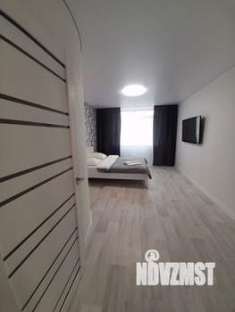 1-к квартира, посуточно, 32м2, 5/10 этаж