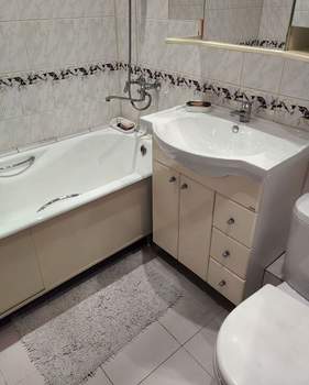 1-к квартира, на длительный срок, 56м2, 5/10 этаж